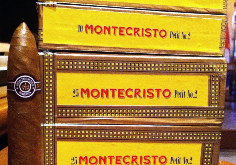 Montecristo Petit No.2 Review