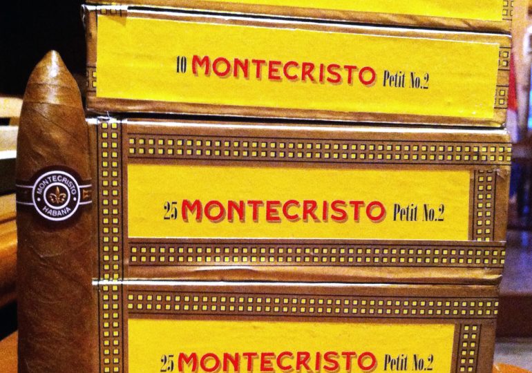 Montecristo Petit No.2 Review