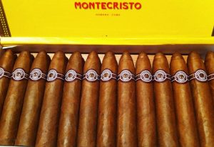 Montecristo Petit No.2 box