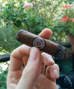 Montecristo Media Corona Review