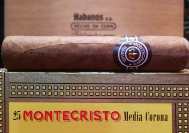 Montecristo Media Corona Review