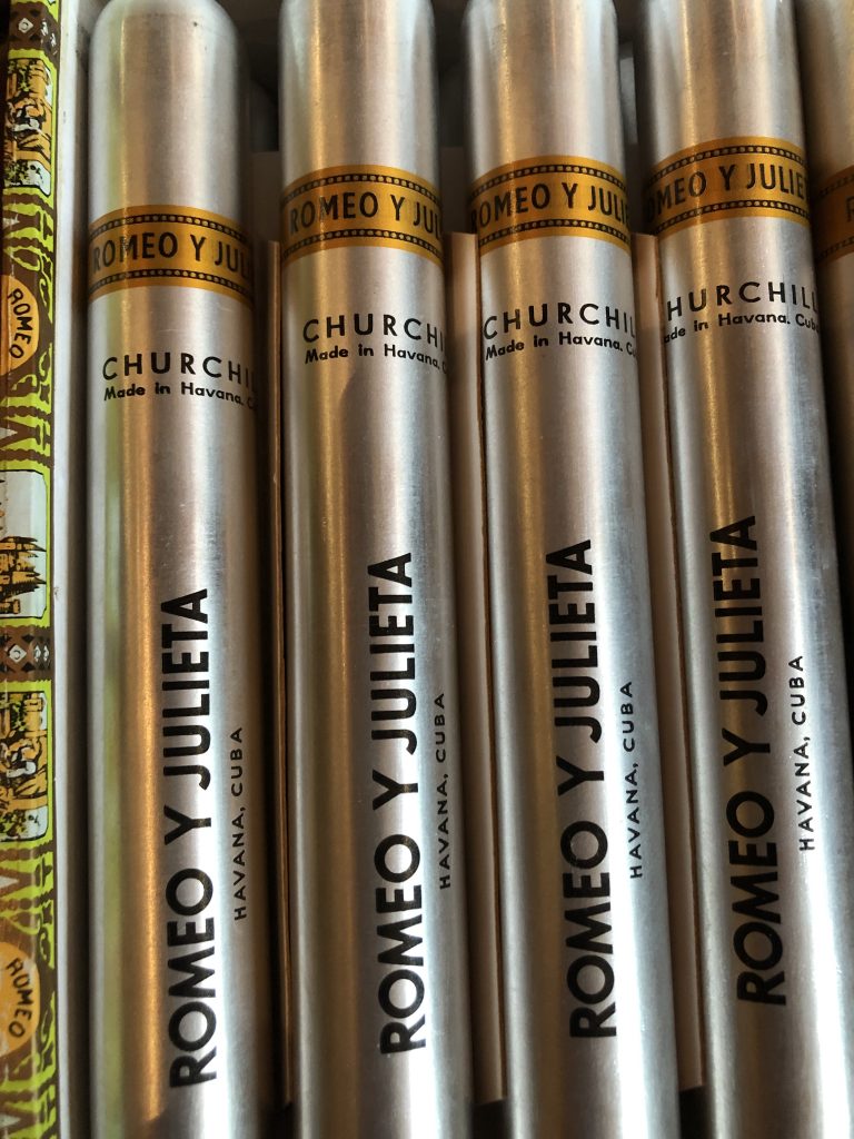 Romeo Y Julieta Anejados Churchill Tubos