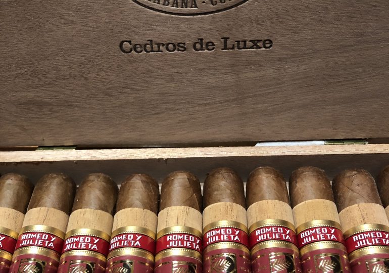 Romeo y Julieta Cedros de Luxe La Casa del Habano exclusive edition