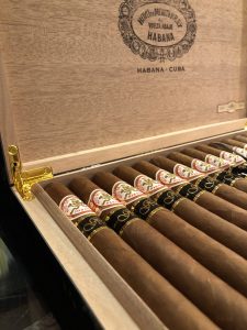 Hoyo-De-Monterrey-Double-Corona-Gran-Reserva-Cosecha-2013