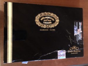 Hoyo-De-Monterrey-Double-Corona-Gran-Reserva-Cosecha-2013