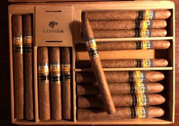 Cohiba Reserva Seleccion – Coronas Especiales 2002 Cigar