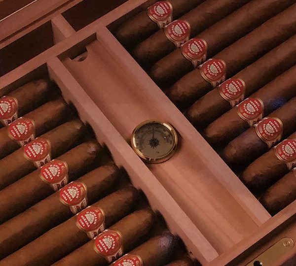 H. Upmann Replica of an Ancient Humidor Supremos No. 2