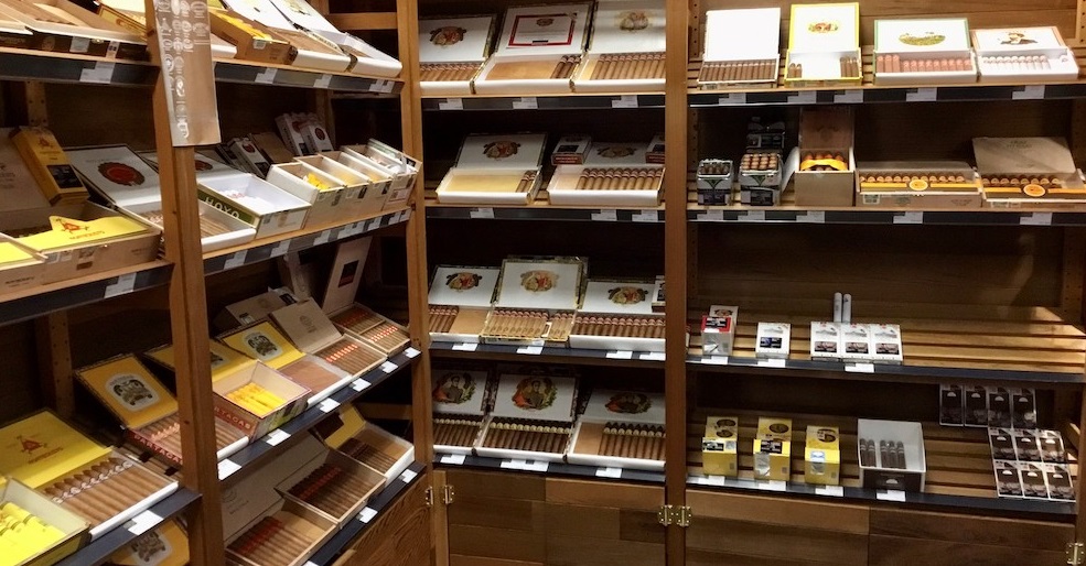 CIGAR SHOP SPOTLIGHT - 2000 Cigars in Vancouver, Canada